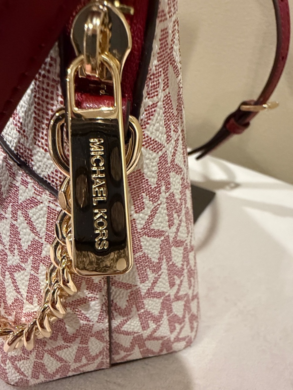 Michael Kors Pink MK Logo Crossbody with Red Strap and Gold Hardware - Picture 3 of 6